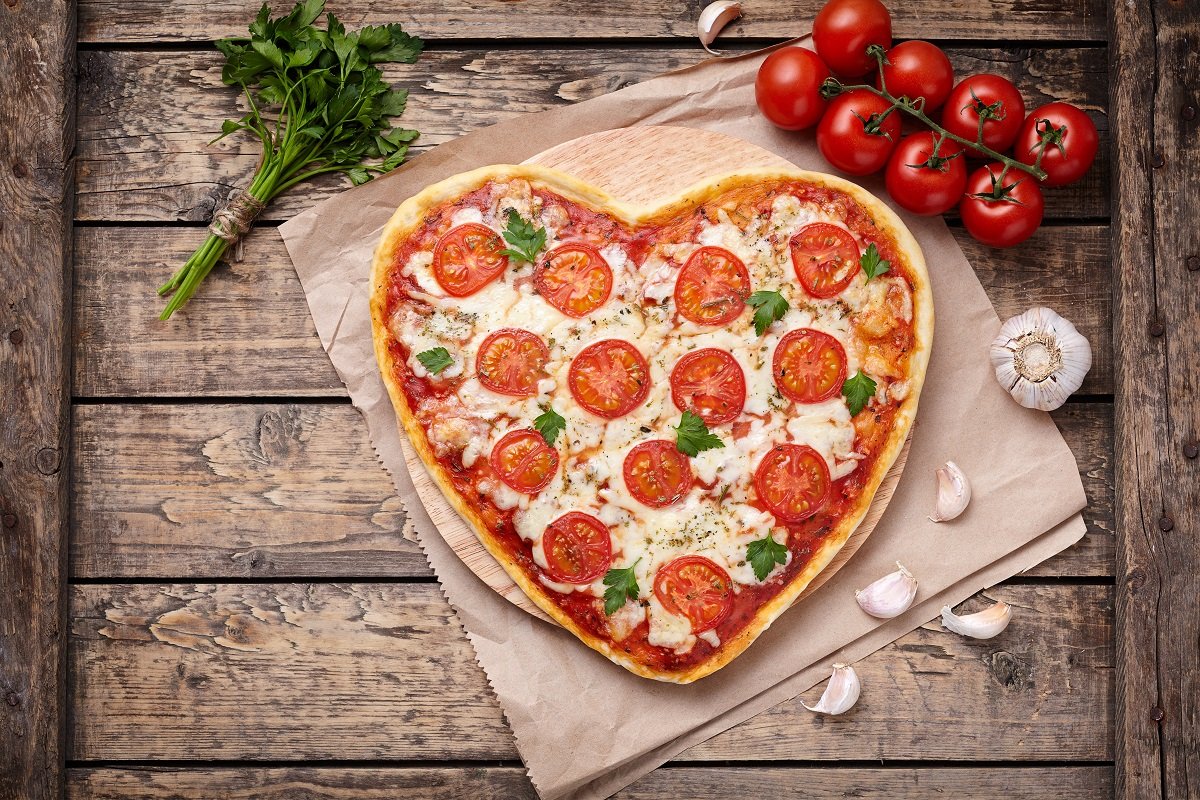 EVDE PİZZA